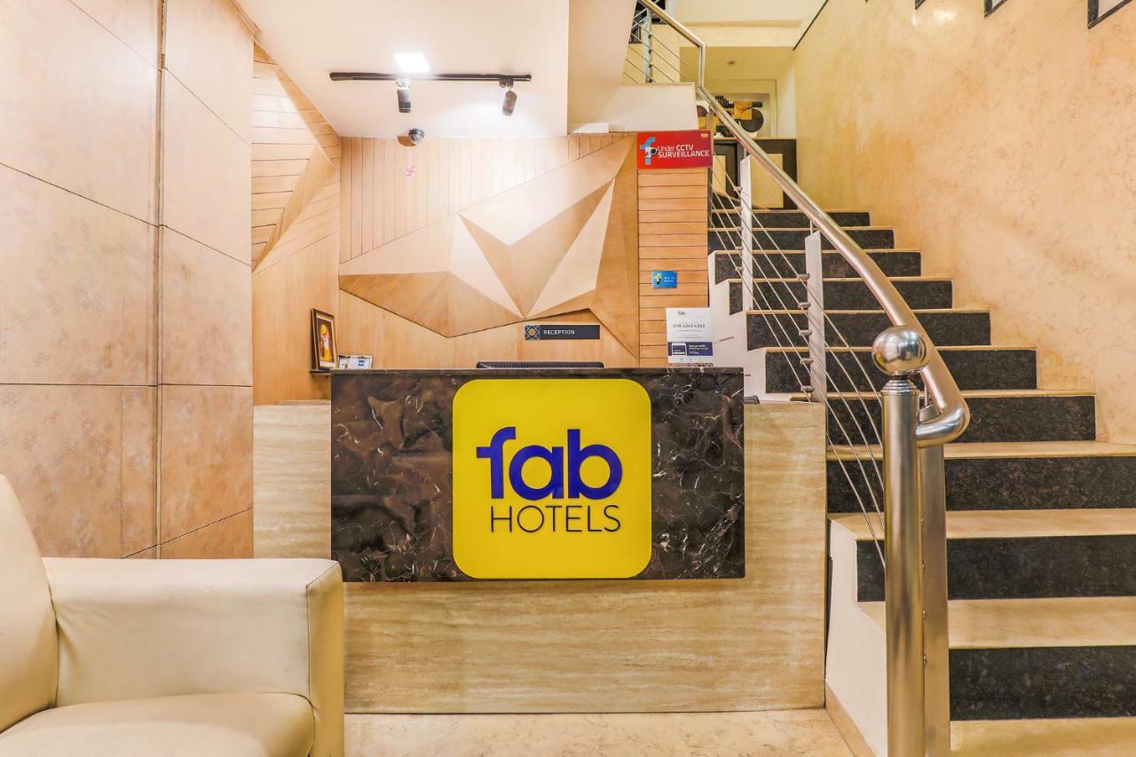Fabhotel Metro35 Chandīgarh Exterior foto